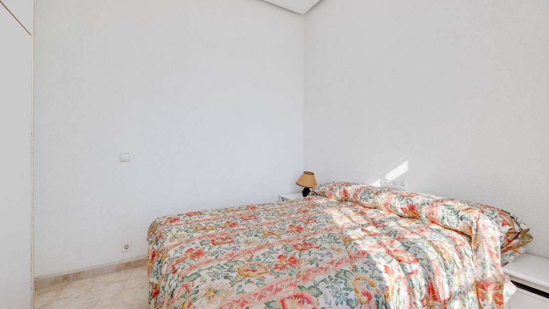 Sale - Apartment - Torrevieja - Torrevieja Centro