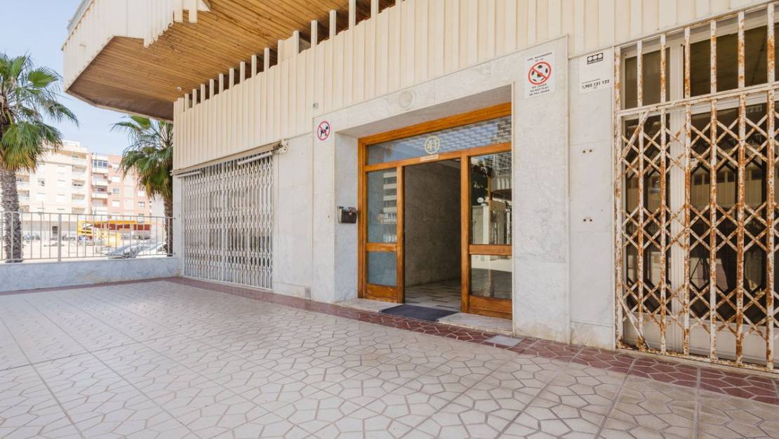 Sale - Apartment - Torrevieja - Torrevieja Centro