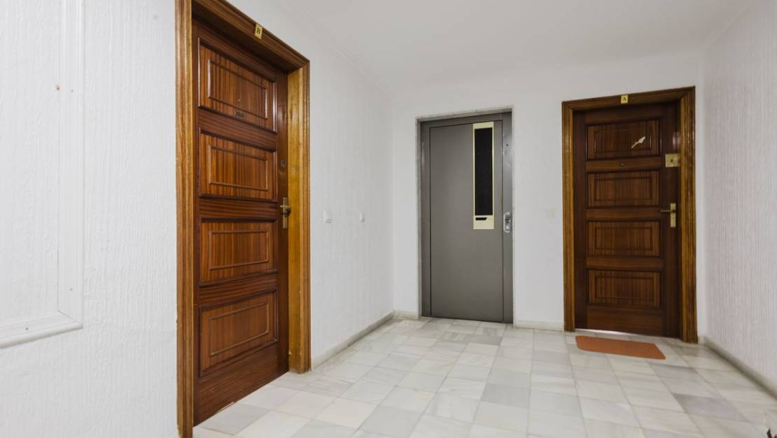 Sale - Apartment - Torrevieja - Torrevieja Centro