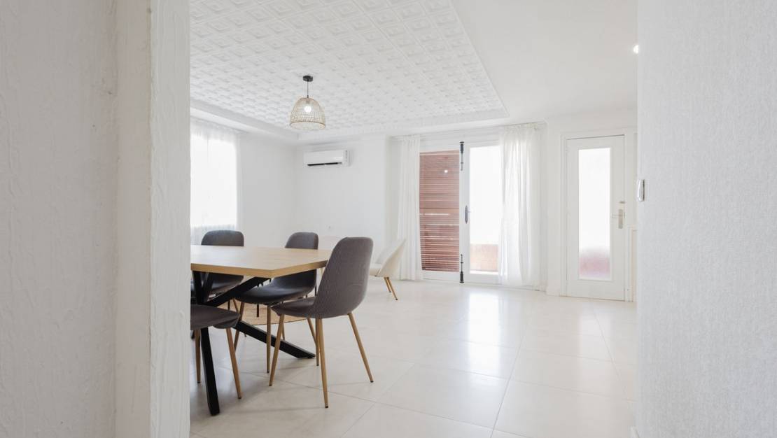 Sale - Apartment - Torrevieja - Torrevieja Centro