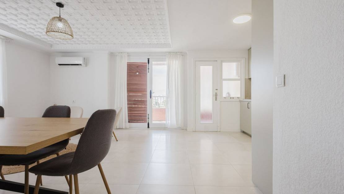 Sale - Apartment - Torrevieja - Torrevieja Centro