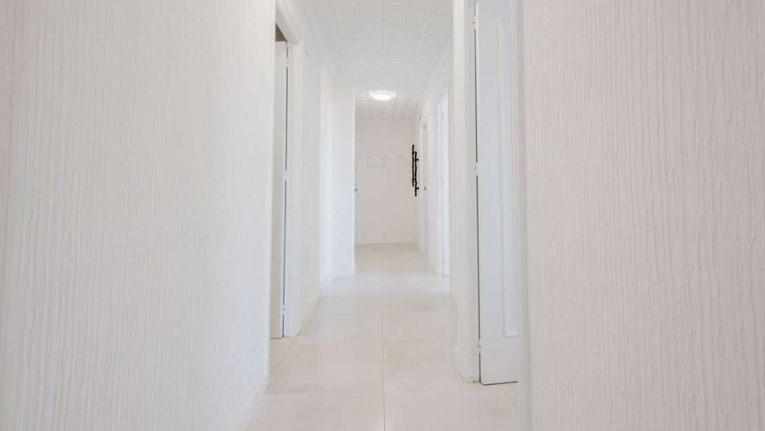 Sale - Apartment - Torrevieja - Torrevieja Centro