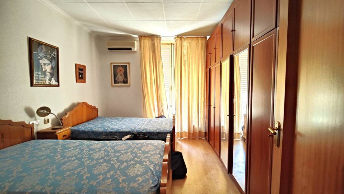 Sale - Apartment - Torrevieja - Torrevieja Centro