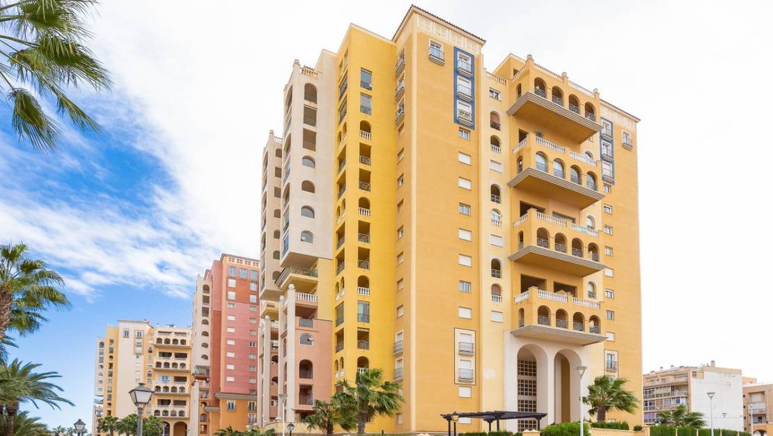 Sale - Apartment - Torrevieja - Torrevieja Centro