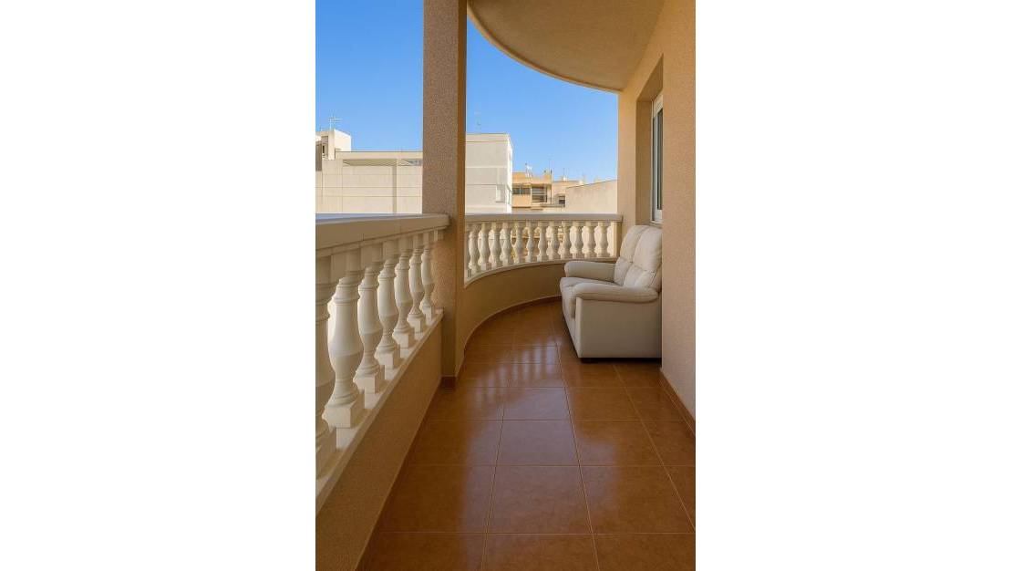 Sale - Apartment - Torrevieja - Torrevieja Centro