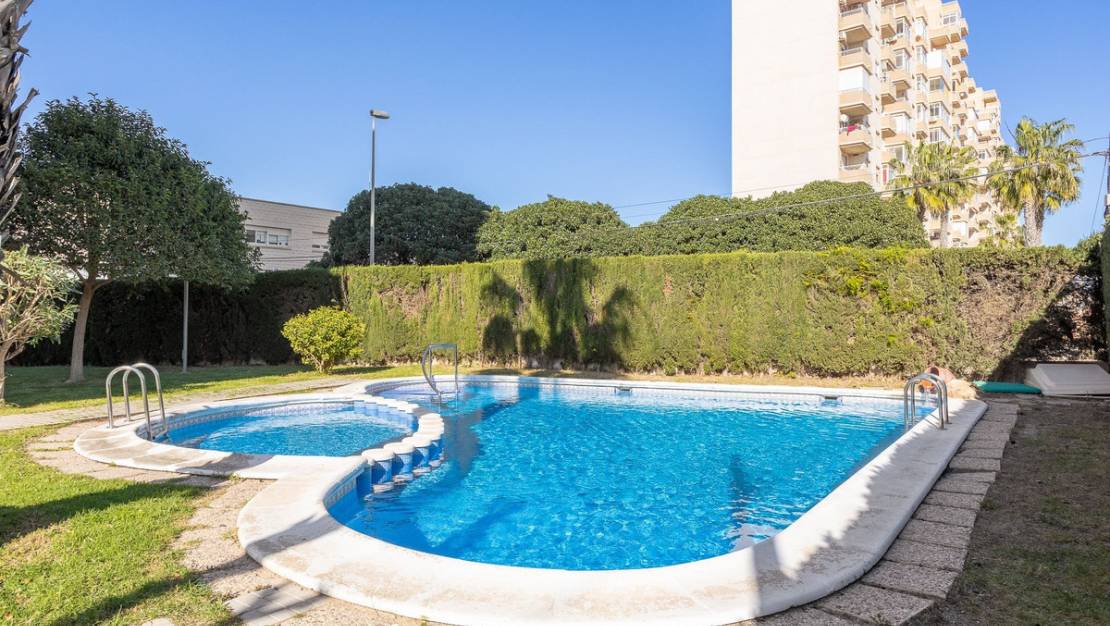 Sale - Apartment - Torrevieja - Torrevieja Centro