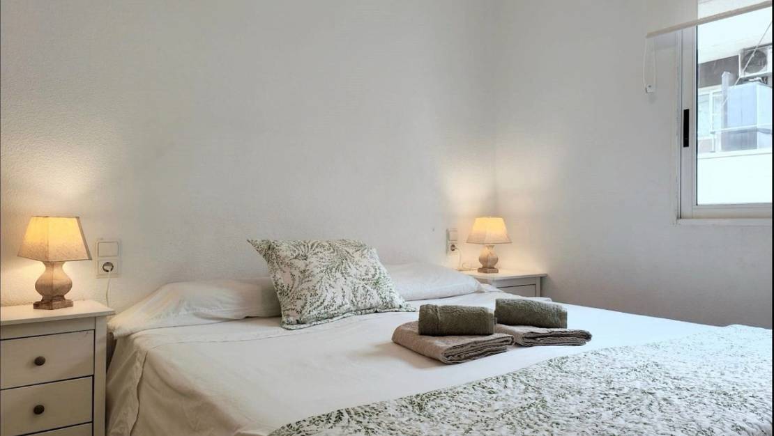 Sale - Apartment - Torrevieja - Torrevieja Centro