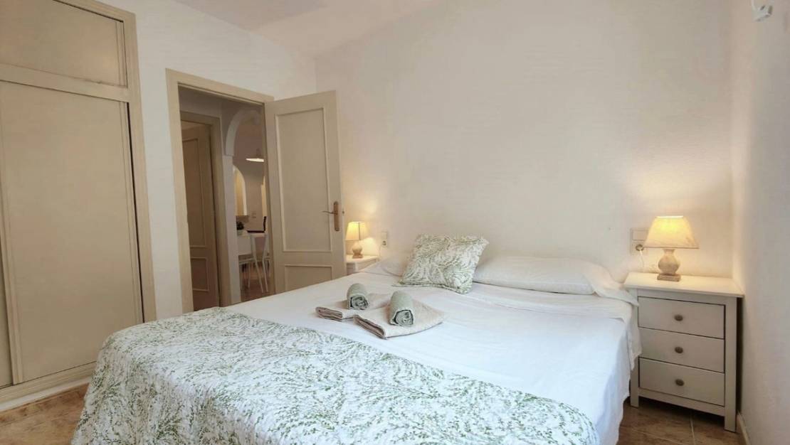 Sale - Apartment - Torrevieja - Torrevieja Centro