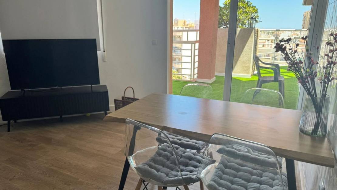 Sale - Apartment - Torrevieja - Torrevieja Centro
