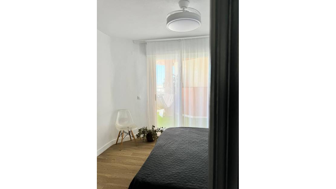 Sale - Apartment - Torrevieja - Torrevieja Centro