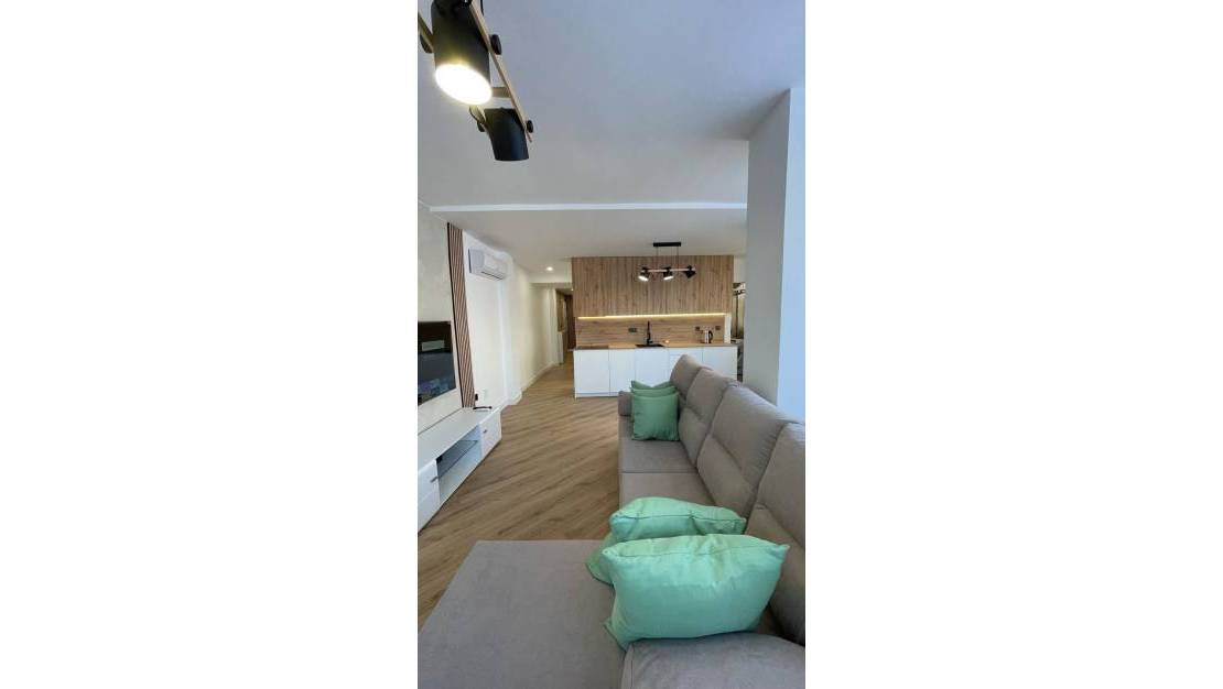 Sale - Apartment - Torrevieja - Torrevieja Centro