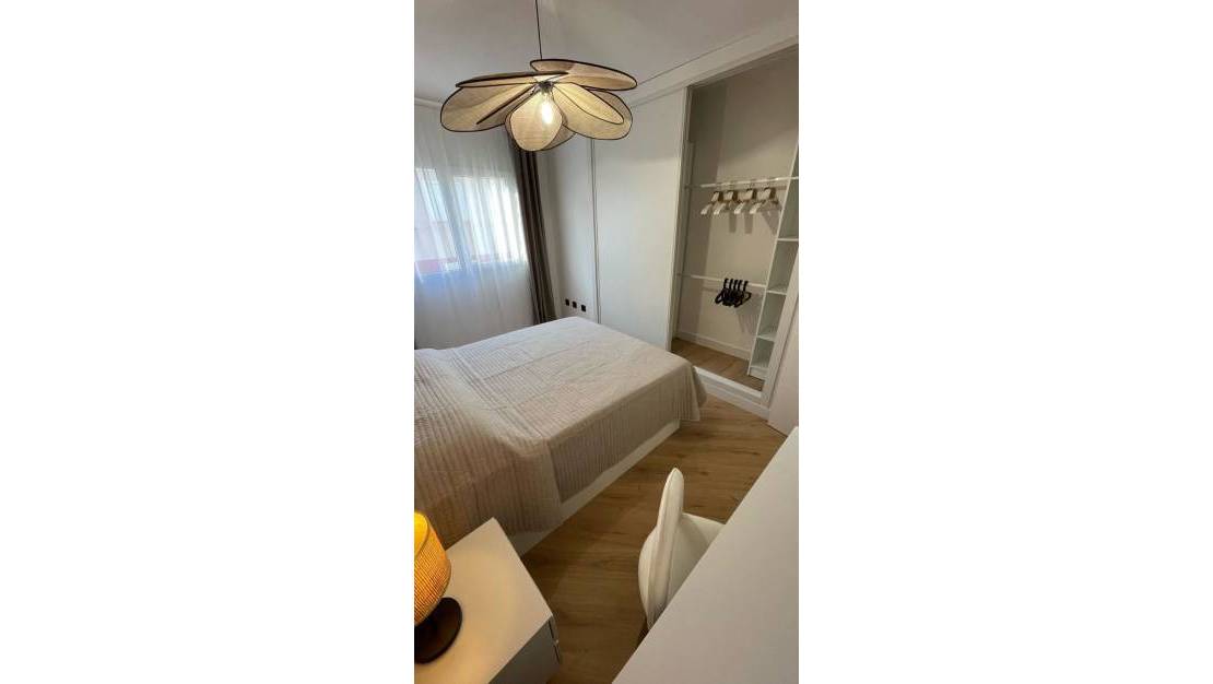 Sale - Apartment - Torrevieja - Torrevieja Centro