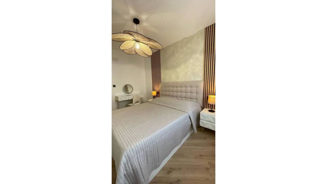 Sale - Apartment - Torrevieja - Torrevieja Centro