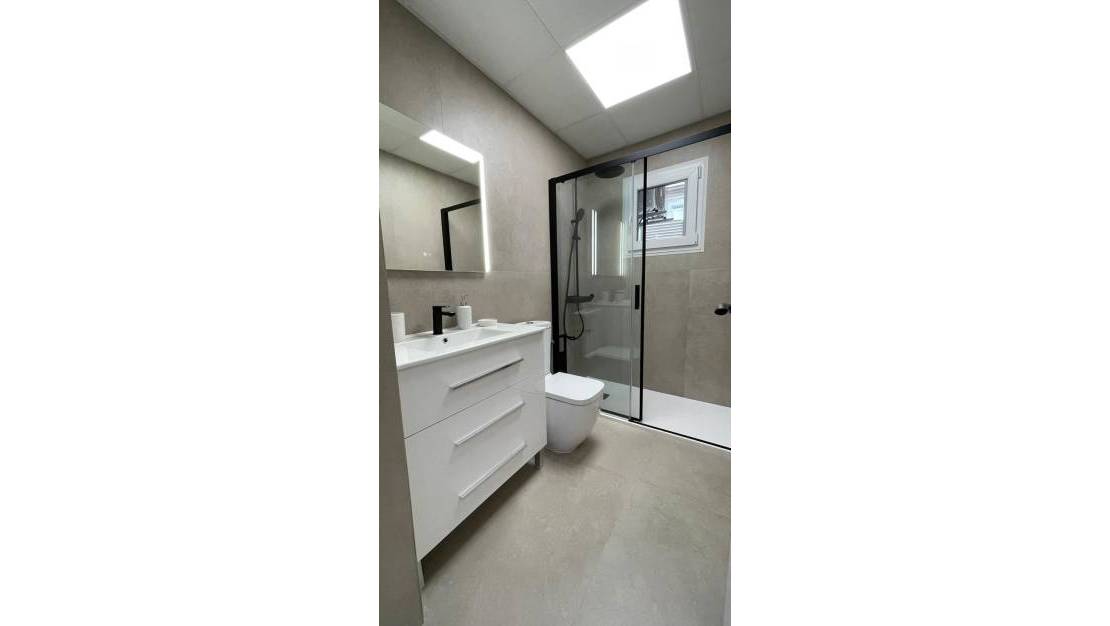 Sale - Apartment - Torrevieja - Torrevieja Centro