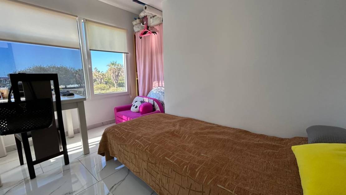 Sale - Apartment - Torrevieja - Torrevieja Centro