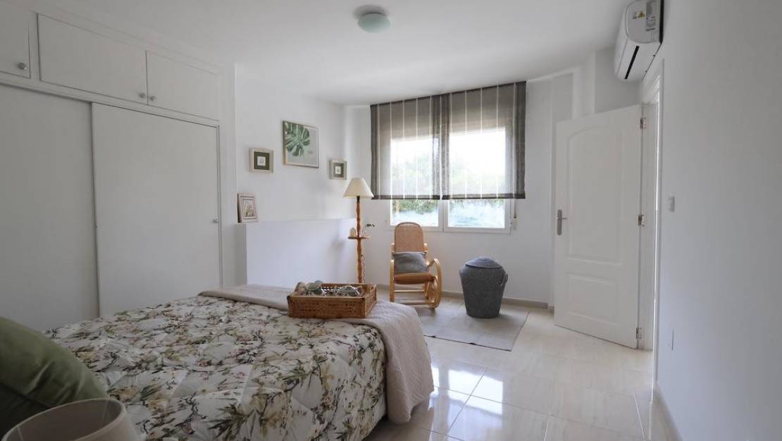Sale - Apartment - Torrevieja - Torrevieja Centro