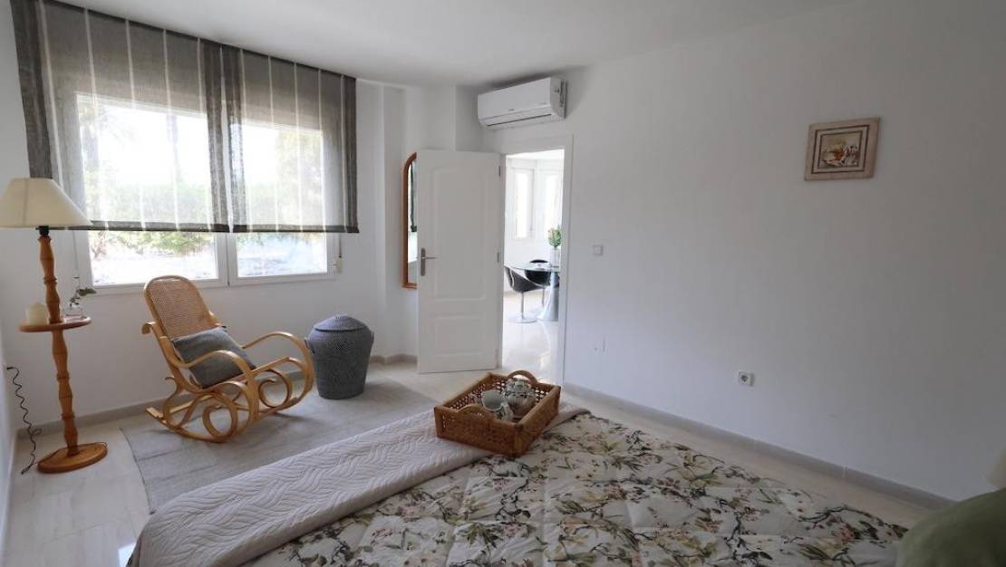 Sale - Apartment - Torrevieja - Torrevieja Centro