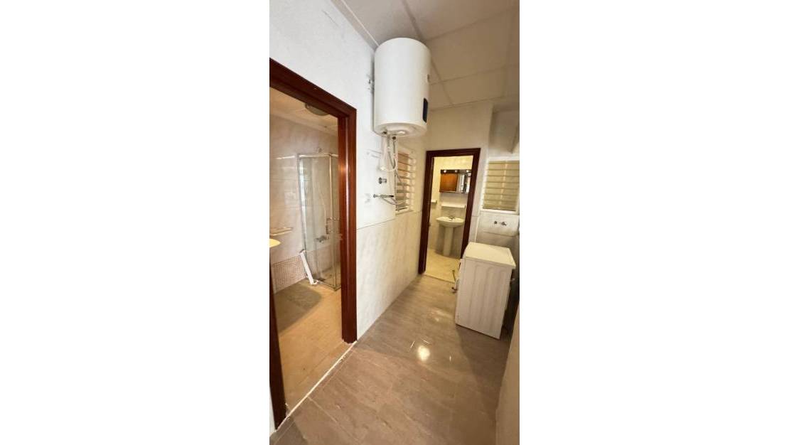 Sale - Apartment - Torrevieja - Torrevieja Centro