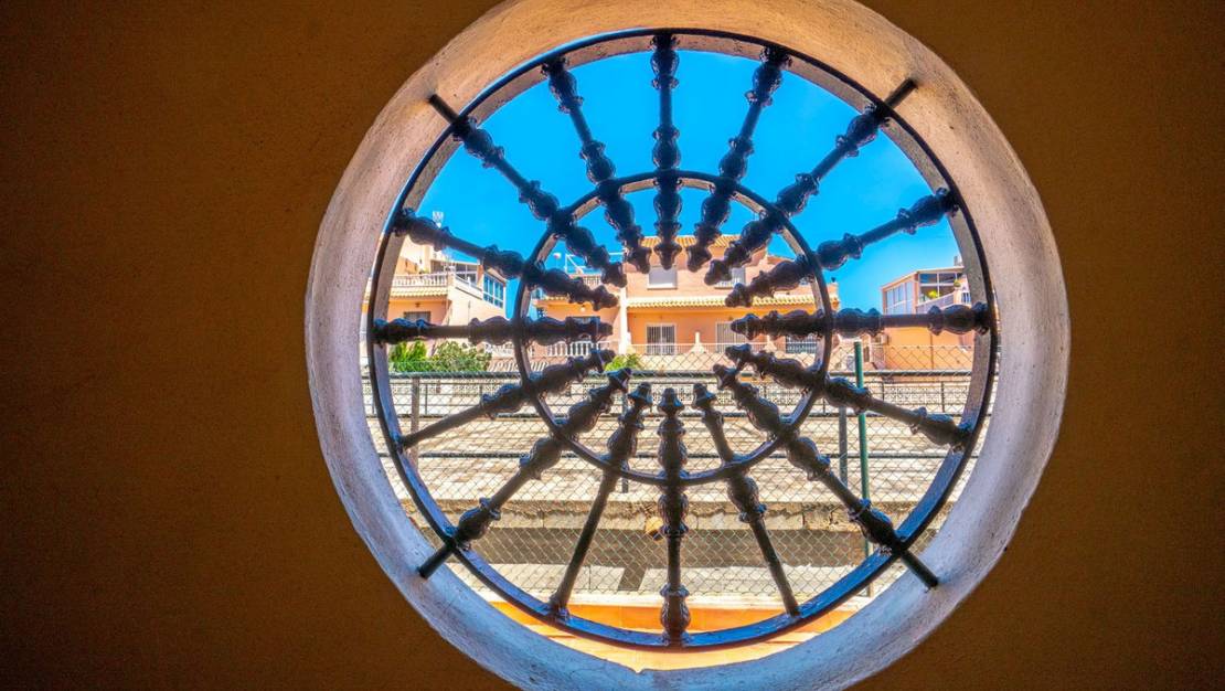 Sale - Apartment - Torrevieja - Torrevieja Centro