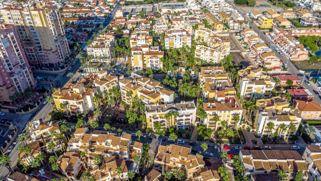 Sale - Apartment - Torrevieja - Torrevieja Centro