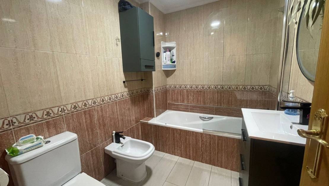 Sale - Apartment - Torrevieja - Torrevieja Centro