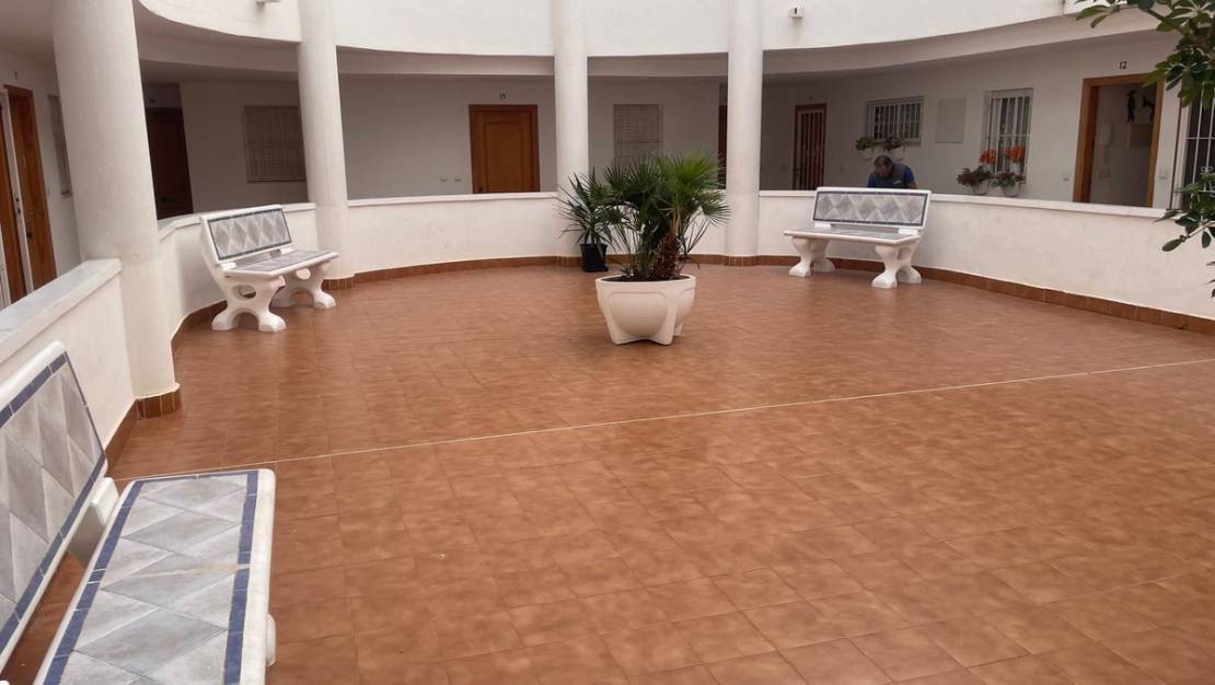 Sale - Apartment - Torrevieja - Torrevieja Centro