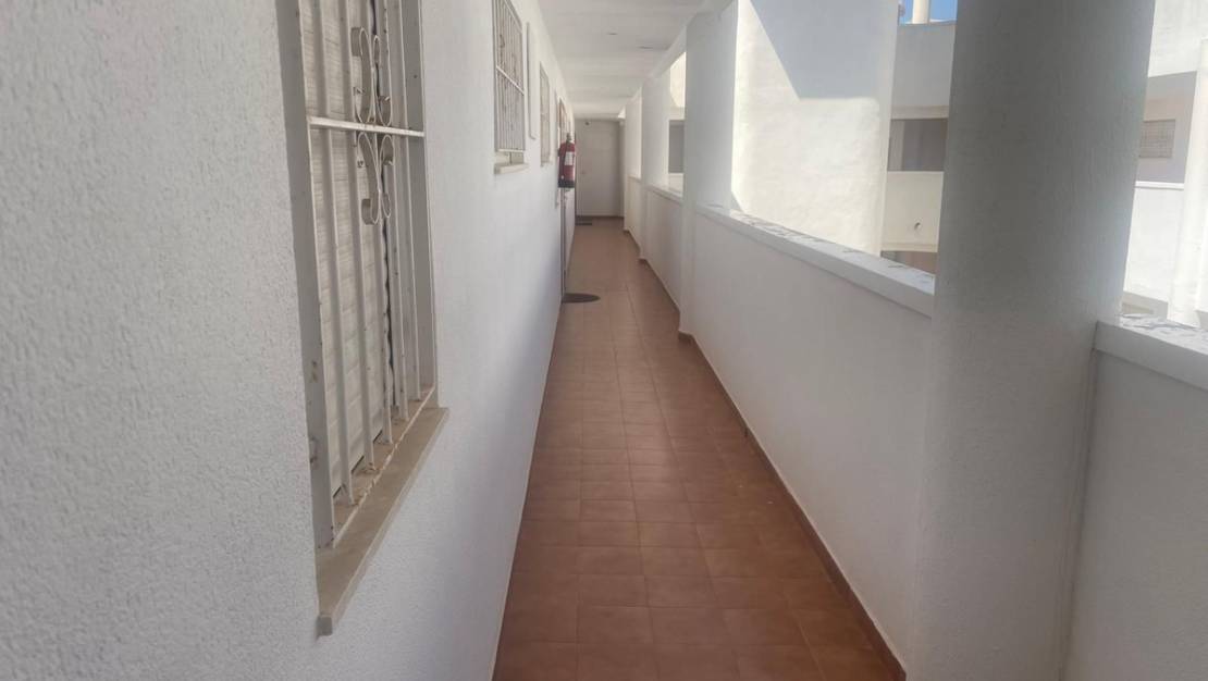 Sale - Apartment - Torrevieja - Torrevieja Centro