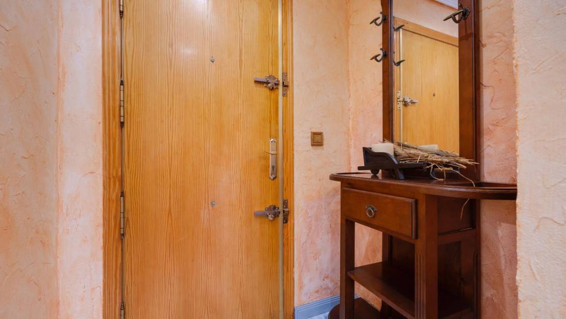 Sale - Apartment - Torrevieja - Torrevieja Centro