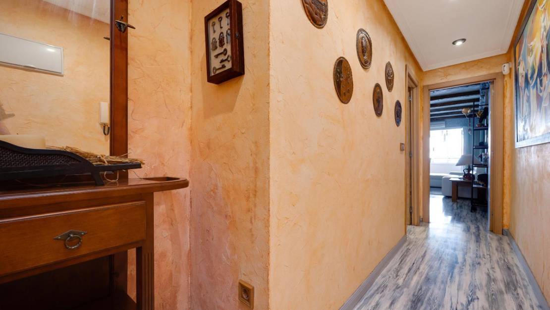 Sale - Apartment - Torrevieja - Torrevieja Centro