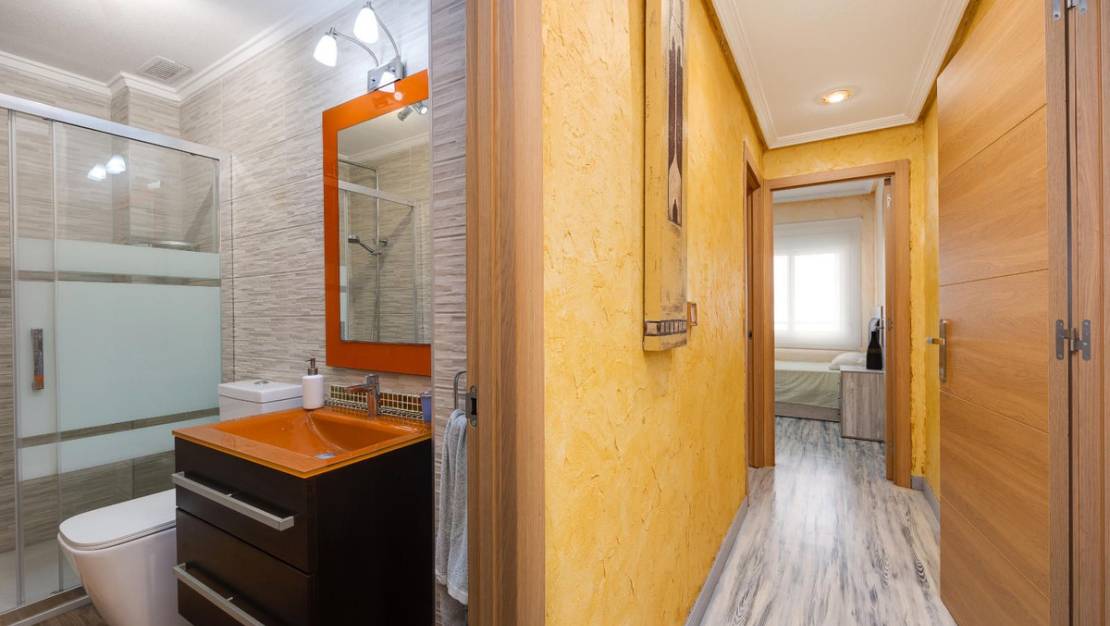 Sale - Apartment - Torrevieja - Torrevieja Centro