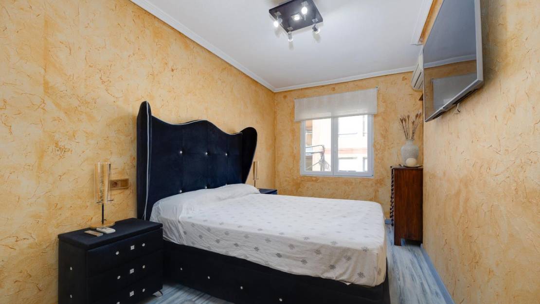 Sale - Apartment - Torrevieja - Torrevieja Centro
