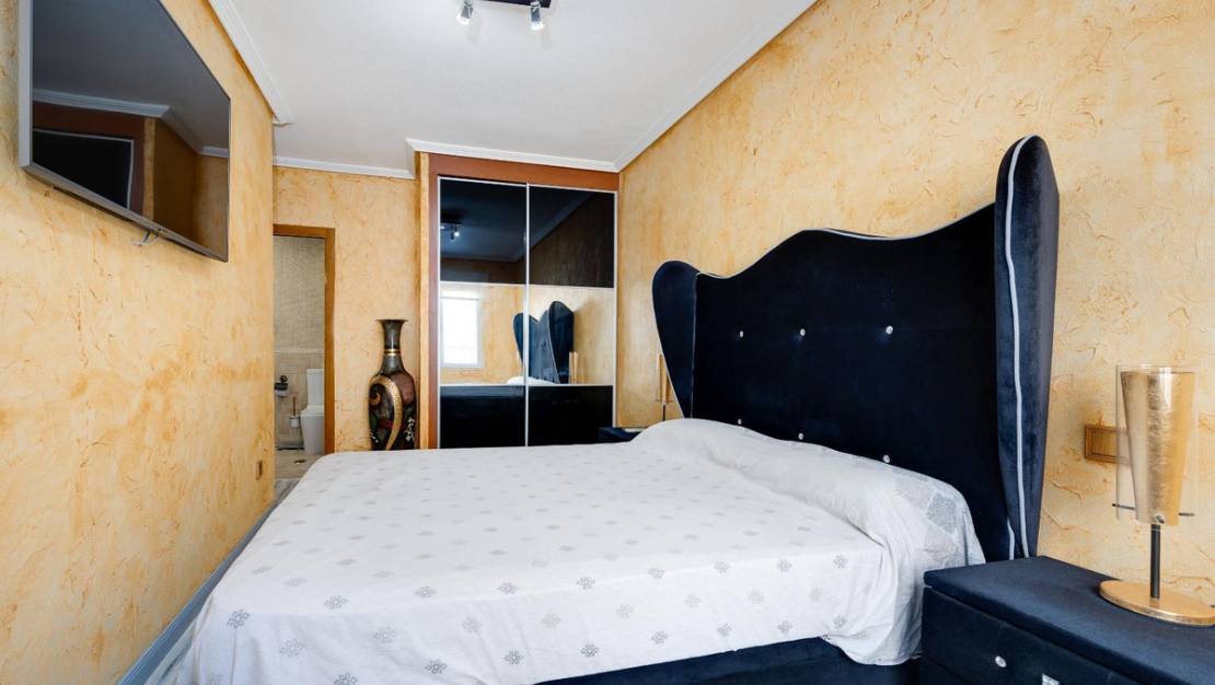 Sale - Apartment - Torrevieja - Torrevieja Centro