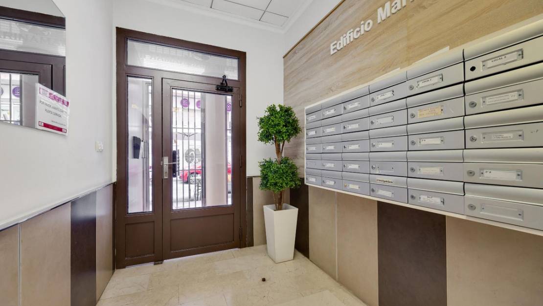 Sale - Apartment - Torrevieja - Torrevieja Centro