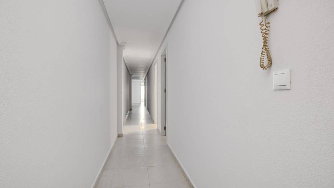 Sale - Apartment - Torrevieja - Torrevieja Centro