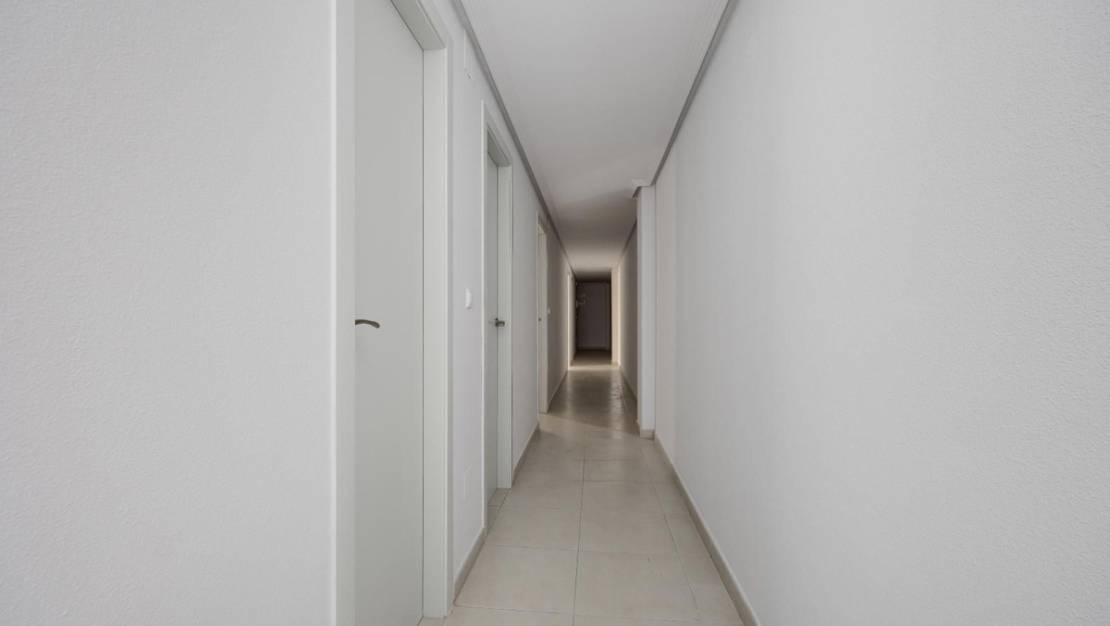 Sale - Apartment - Torrevieja - Torrevieja Centro