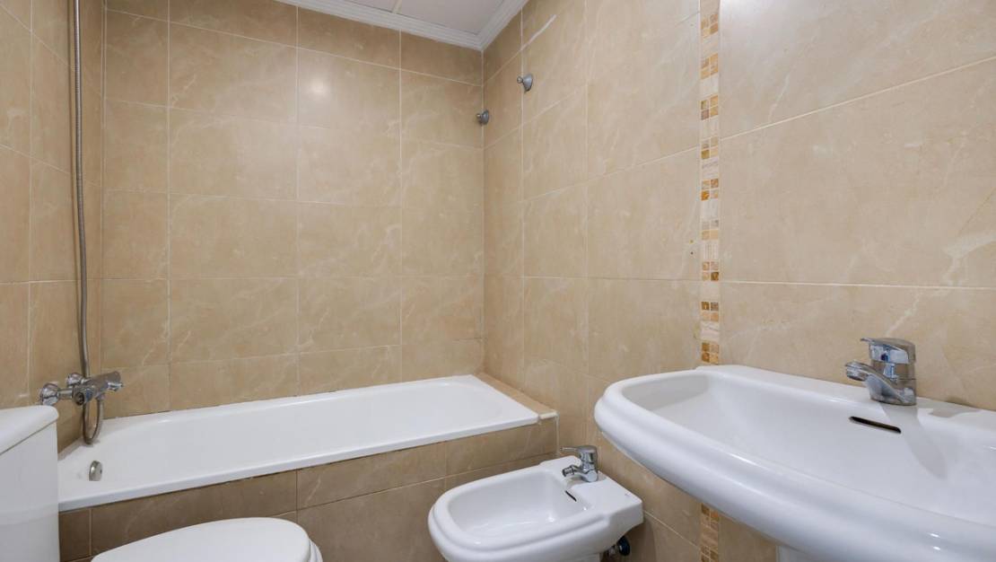 Sale - Apartment - Torrevieja - Torrevieja Centro