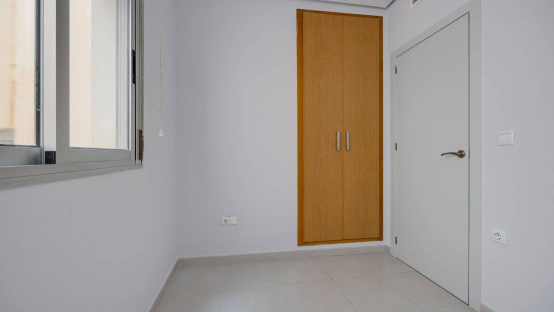 Sale - Apartment - Torrevieja - Torrevieja Centro