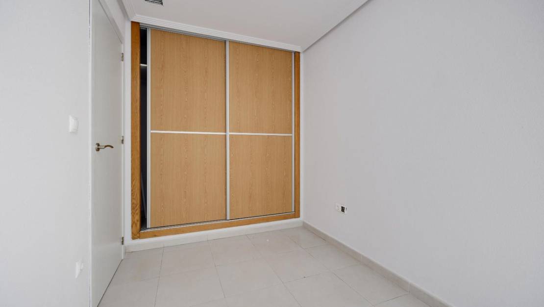 Sale - Apartment - Torrevieja - Torrevieja Centro