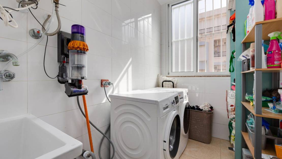 Sale - Apartment - Torrevieja - Torrevieja Centro