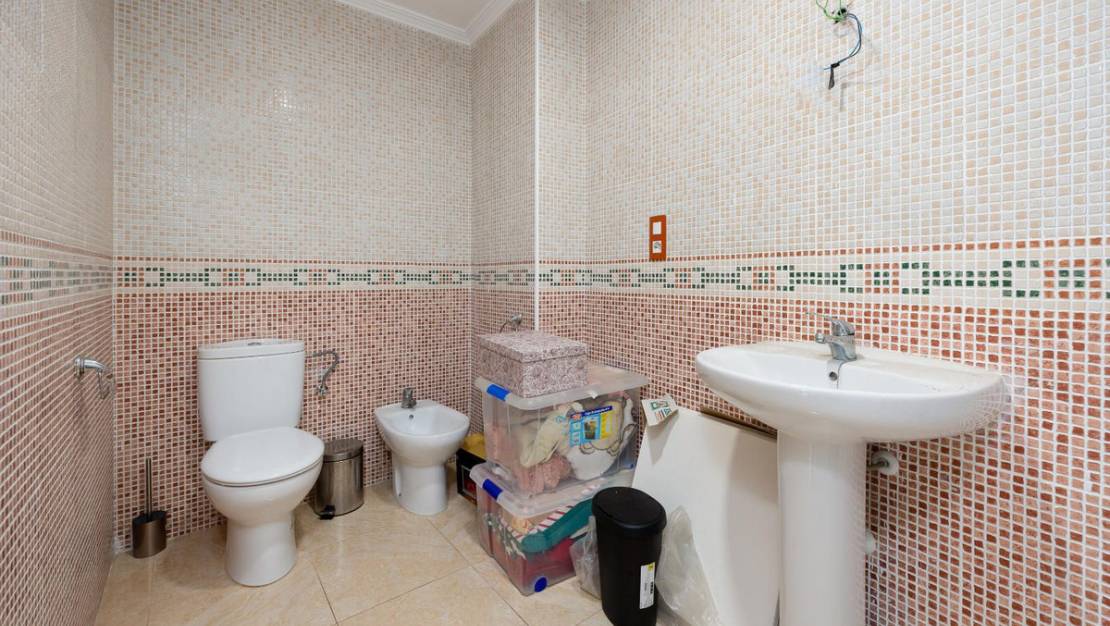 Sale - Apartment - Torrevieja - Torrevieja Centro