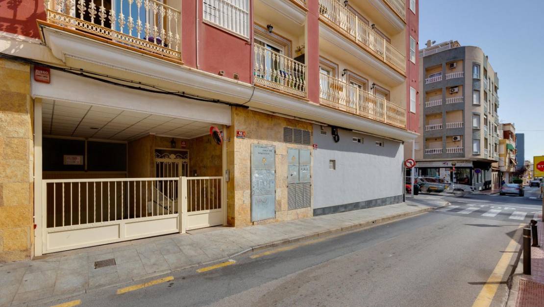 Sale - Apartment - Torrevieja - Torrevieja Centro