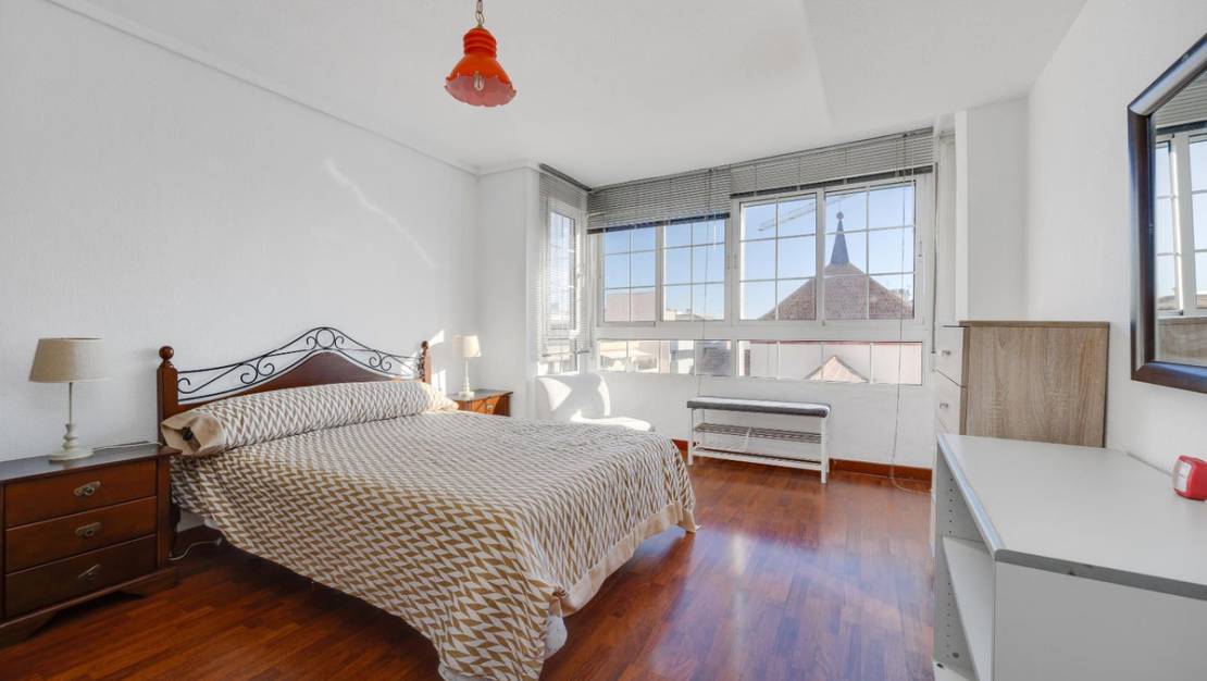 Sale - Apartment - Torrevieja - Torrevieja Centro