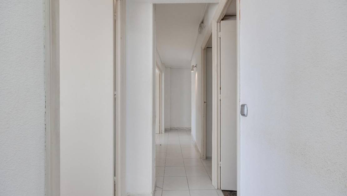 Sale - Apartment - Torrevieja - Torrevieja Centro