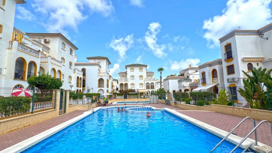 Sale - Apartment - Torrevieja - Torrevieja Centro