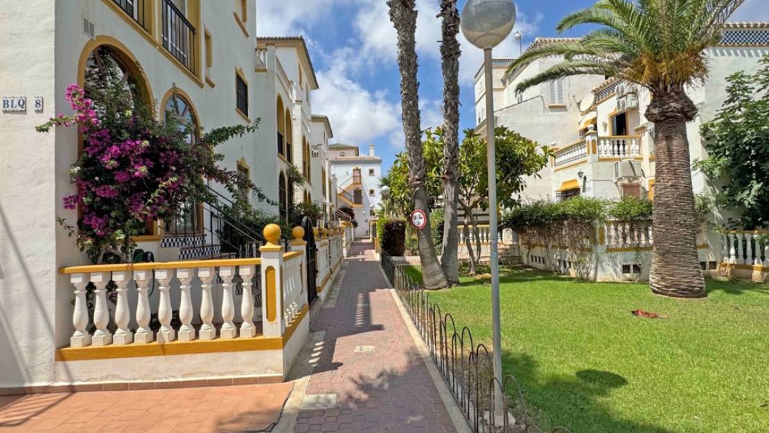 Sale - Apartment - Torrevieja - Torrevieja Centro