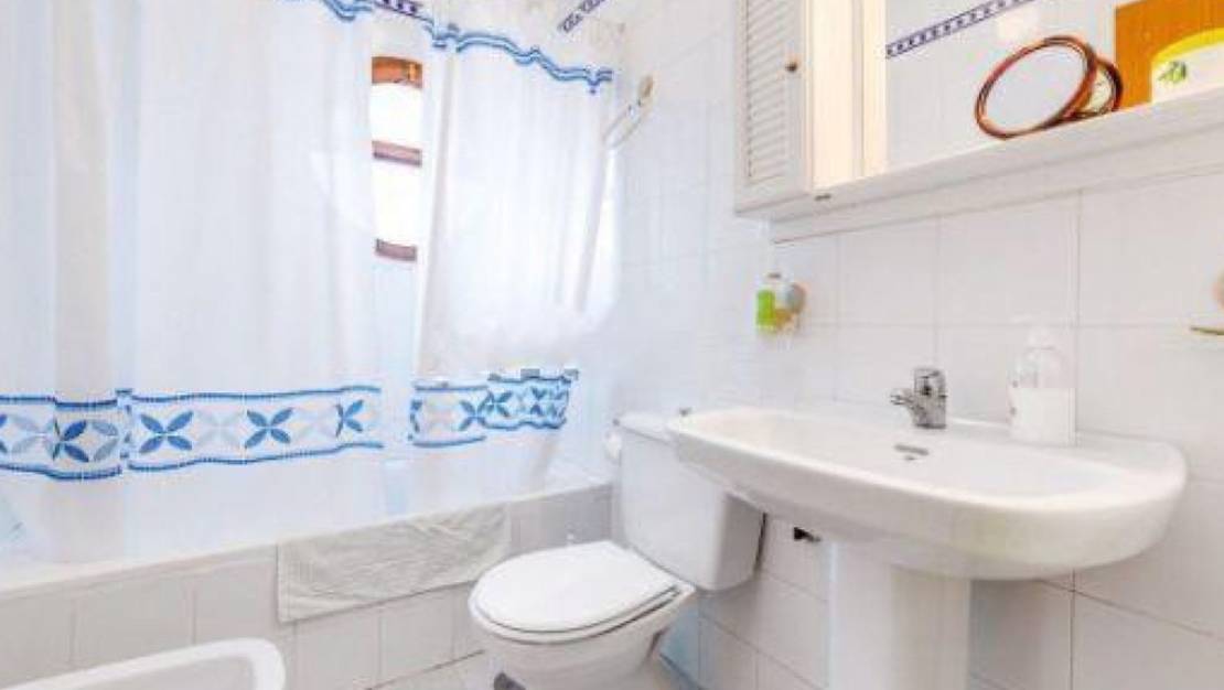 Sale - Apartment - Torrevieja - Torrevieja Centro