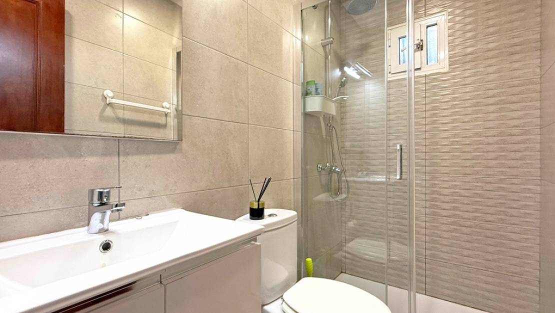 Sale - Apartment - Torrevieja - Torrevieja Centro