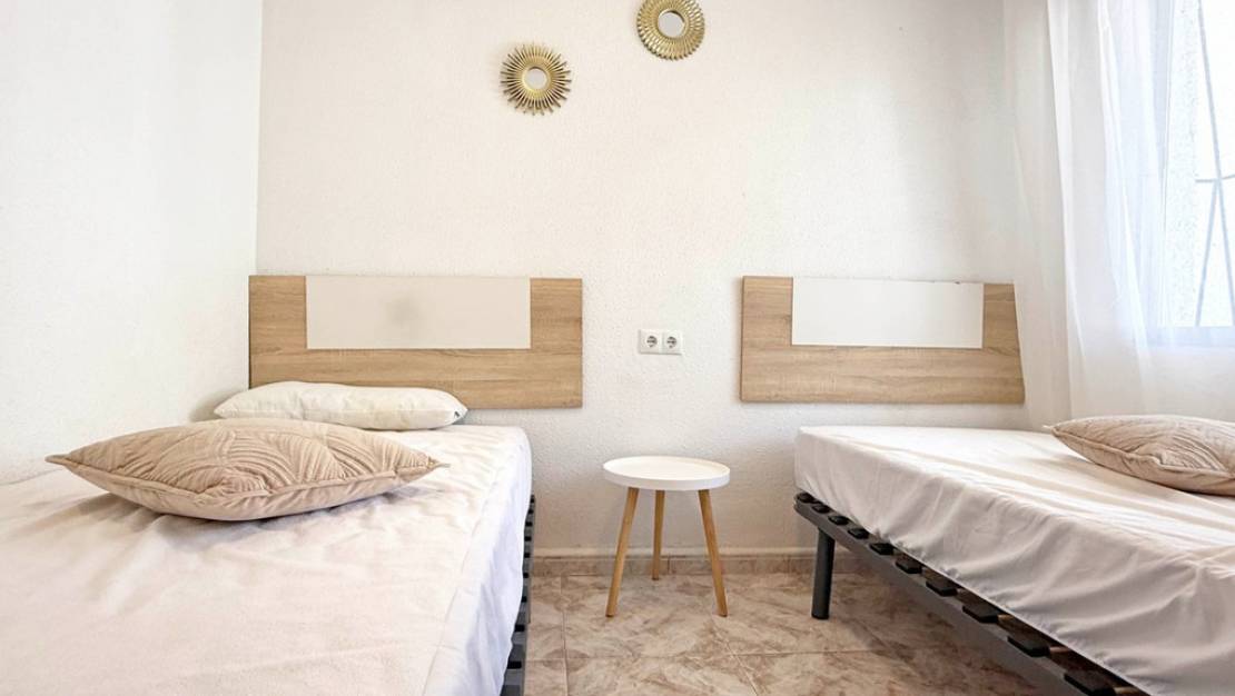 Sale - Apartment - Torrevieja - Torrevieja Centro