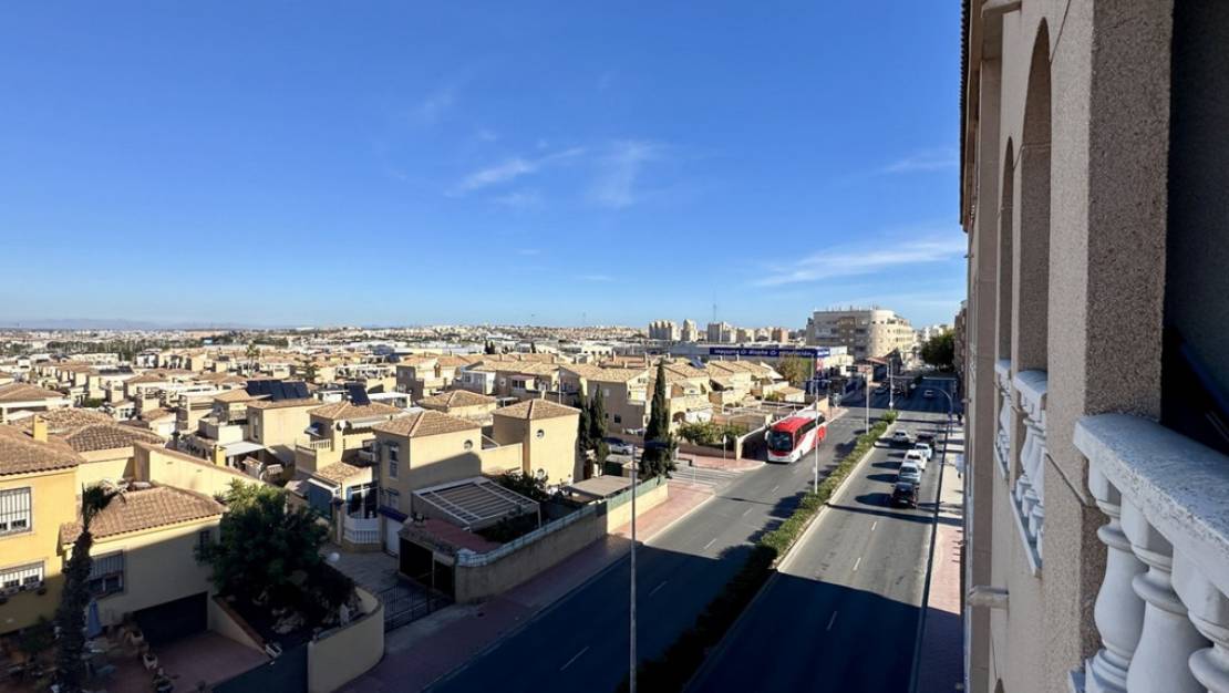 Sale - Apartment - Torrevieja - Torrevieja Centro