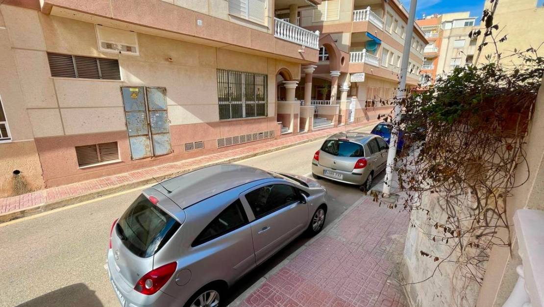Sale - Apartment - Torrevieja - Torrevieja Centro